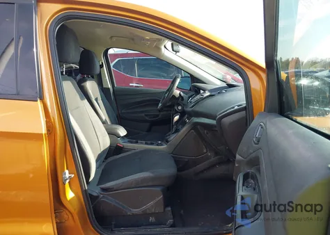 2016 Ford Escape S z USA, uszkodzony, nr VIN 1FMCU0F73GUB55680